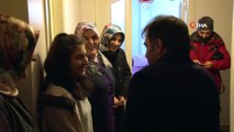 AK Parti Avcılar Belediye Başkan adayı, Skolyoz hastası genç kız ile Gesi Bağları türküsünü söyledi
