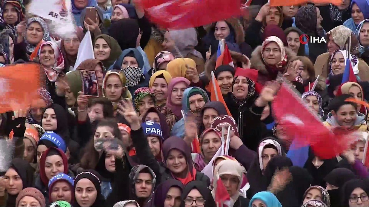 Cumhurbaşkanı Recep Tayyip Erdoğan:'Bay Kemal ne diyor? 'Çiftçi aç, çiftçinin topraklarına el konuldu' diyor. Eline diline dursun. Hangi topraklara el koyduk?'