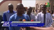 RTB - Remise de kits à 11 associations  par le Ministre du commerce et de l’artisanat au Burkina Faso