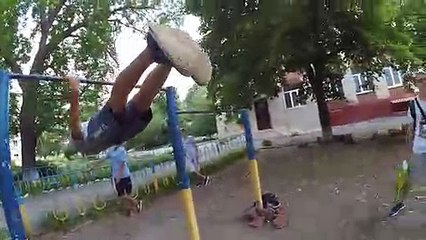 ЗАДНИЙ ВИС НА ТУРНИКЕ | ОБУЧАЛКА - горизонтальный вис сзади | Workout 2018