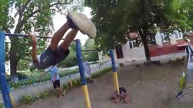 ЗАДНИЙ ВИС НА ТУРНИКЕ | ОБУЧАЛКА - горизонтальный вис сзади | Workout 2018