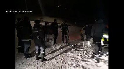 Course de luge sur bouclier antiémeute
