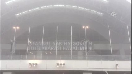 Sis Nedeniyle Sabiha Gökçen Havalimanı'nda Yoğunluk Yaşanıyor