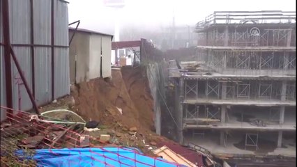 Sarıyer'de toprak kayması - İSTANBUL