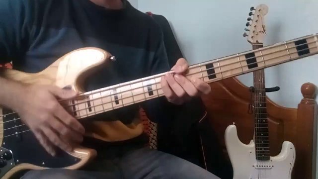 Fairground Attraction - Perfect (Cover Bass)