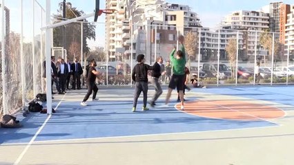 AK Parti Sözcüsü Çelik ve Türel, Gençler ile Basketbol Oynadı