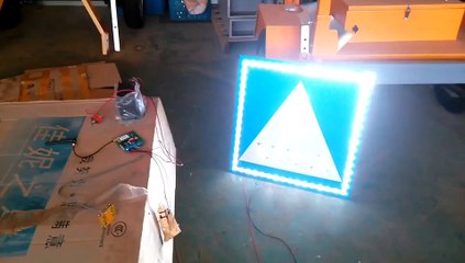 Hengxing SS25 solar traffic signal board