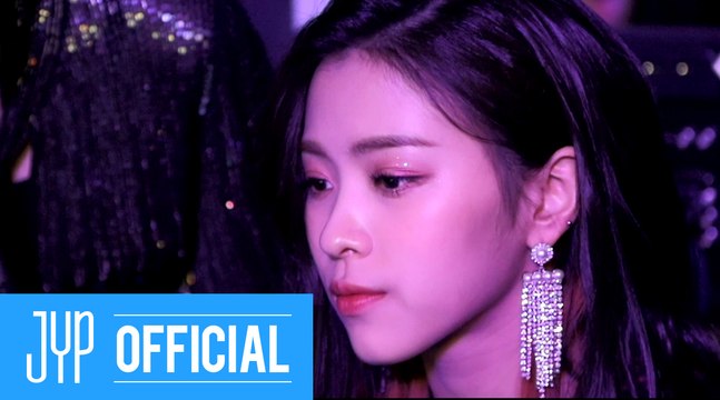 ITZY 달라달라(DALLA DALLA) : M/V BEHIND #Ryujin