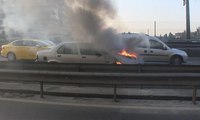 D-100'de otomobil alev alev yandı; yangın tüpü yetersiz kaldı
