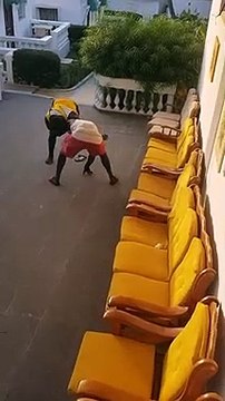 Bagarre de rue Balla Gaye 2 dans un hôtel