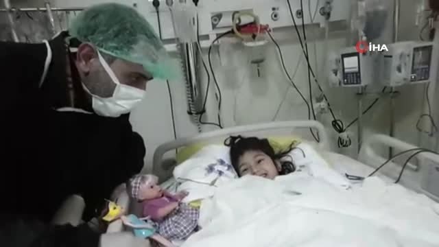 Kartal'da Çöken Binanın Enkazından Kurtarılan Minik Azra Havva İlk Kez İha'ya Konuştu: Güzel Bir...