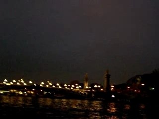 Paris en novembre depuis bâteau, arrivée