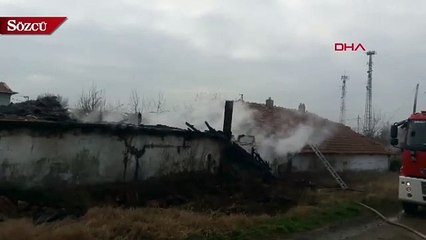 Yaşlı adam yanan evden emekleyerek kurtuldu