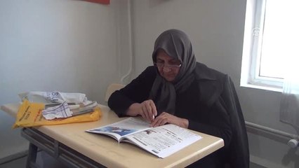 Adıyamanlı 72 Yaşındaki Kadının Okuma Aşkı