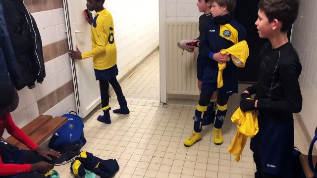 U11-Joie aprés la Victoire 2-0 contre Guyancourt