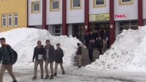 Bitlis Spor Salonu Olmayan Okulun Başarılara İmza Atıyorlar