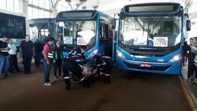 Passageiros são socorridos pelo Samu no Terminal Nordeste