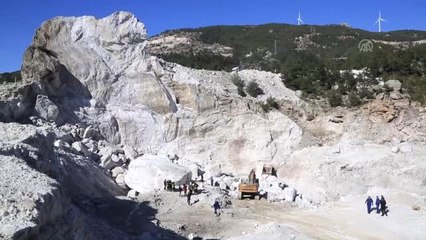 Maden Sahasında Heyelan (8)