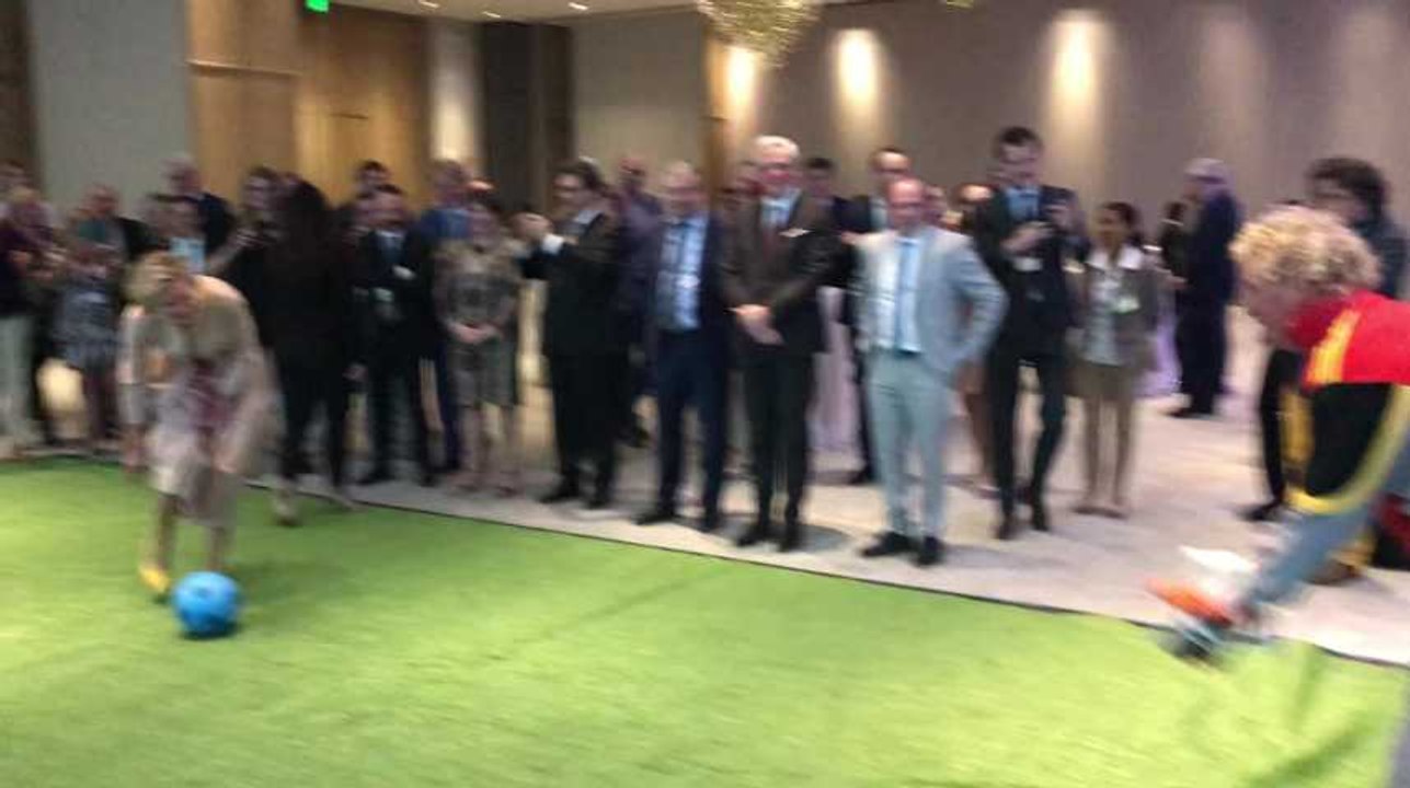 Séance de tirs au but au Mexique entre la princesse Astrid et Jean-Marie Pfaff