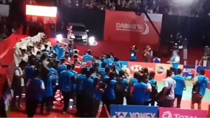 Firewall event Liliyana natsir