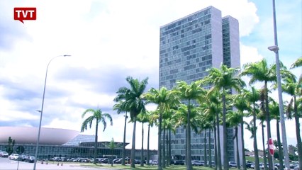 Aliados de Bolsonaro querem antecipar aposentadoria de ministros do STF