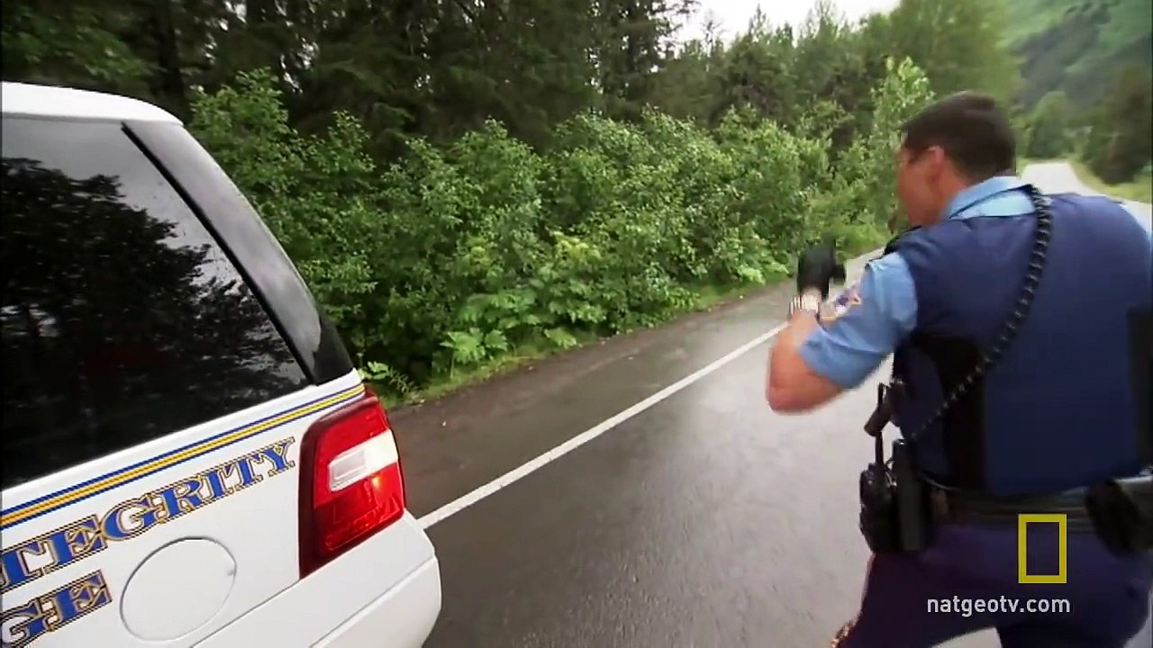 Alaska State Troopers S02E09   Highway Hijinks