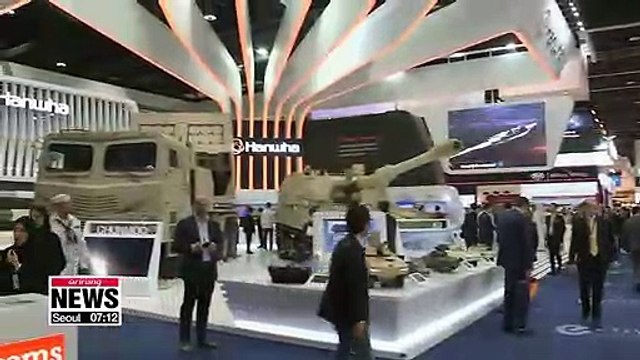 S. Korea's defense chief meets with various nations' defense ministers at international arms exhibition in UAE