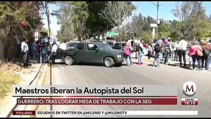 Maestros liberan la Autopista del Sol
