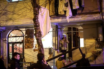 Apartman Dairesinde Patlama: 1 Kişi Yaralandı