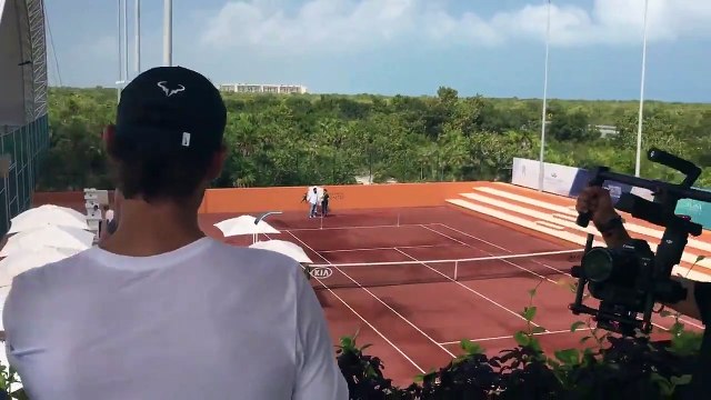 Tennis - Rafael Nadal y Carlos Moya siguen haciendo las delicias de los aficionados en el Rafa Nadal Tennis Centre