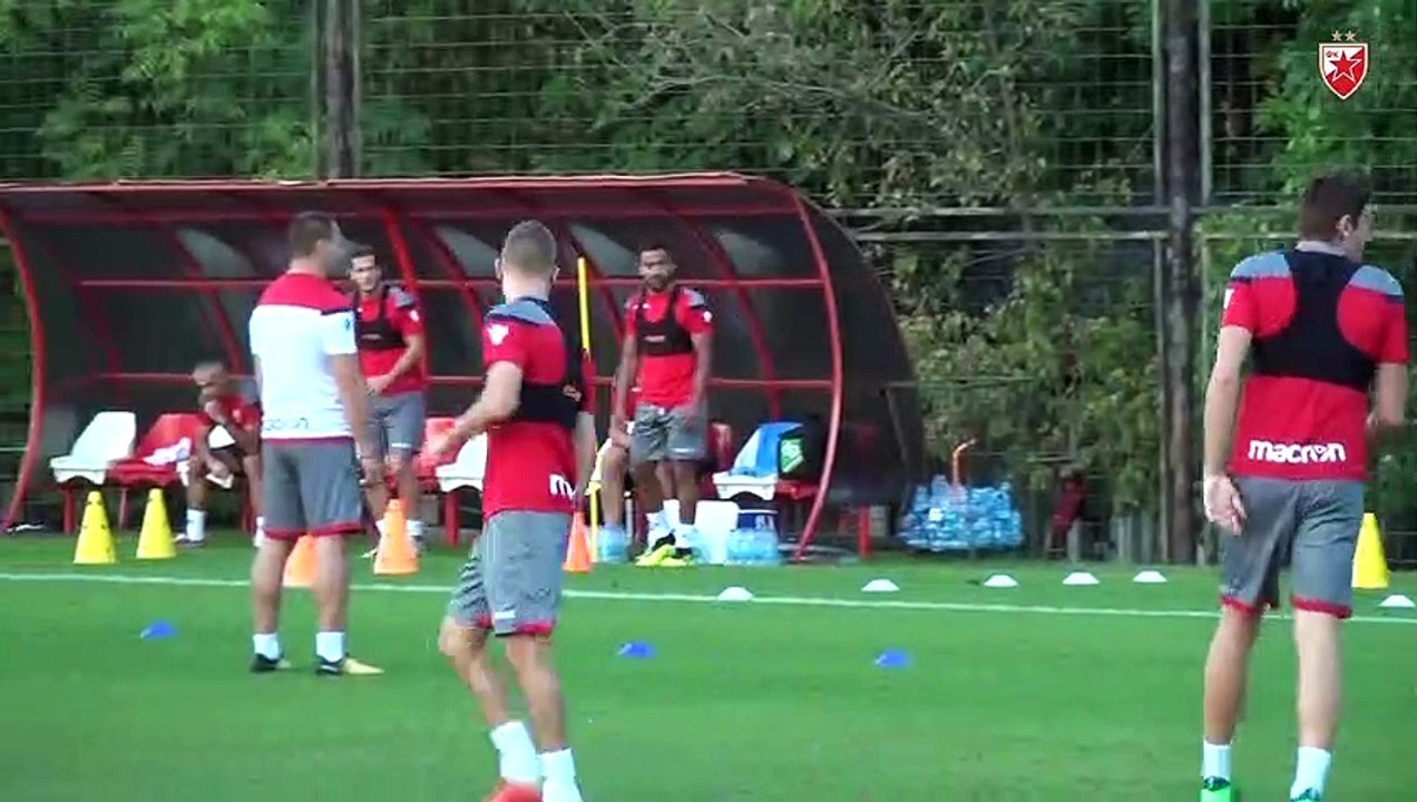 VEŽBE KOORDINACIJE ZVEZDINIH FUDBALERA