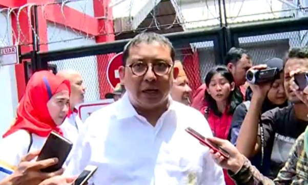 Fadli Zon Ingin Minta Maaf Kepada Kiai Maimoen Zubair
