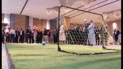 Mexique: la princesse Astrid shoote la caméra de l'agence Belga