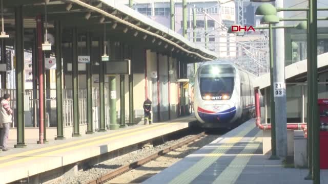 Binali Yıldırım Hızlı Trenle Geldiği Pendik'te Açıklama Yaptı 2