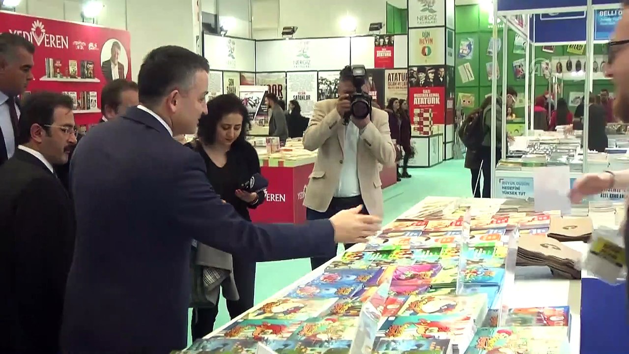 Bakan Pakdemirli'den gençlere kitap okuma tavsiyesi - ANKARA