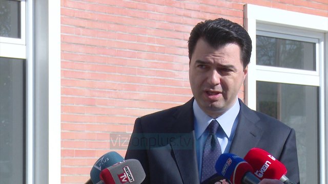 Basha: Nga e enjtja nuk do ketë më Parlament, të arrestohen hajdutët - News, Lajme - Vizion Plus