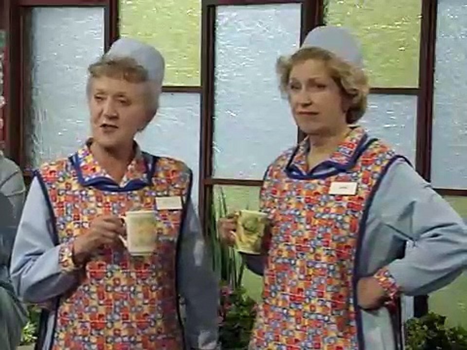 Dinnerladies - S 1 - E 2 - Royals