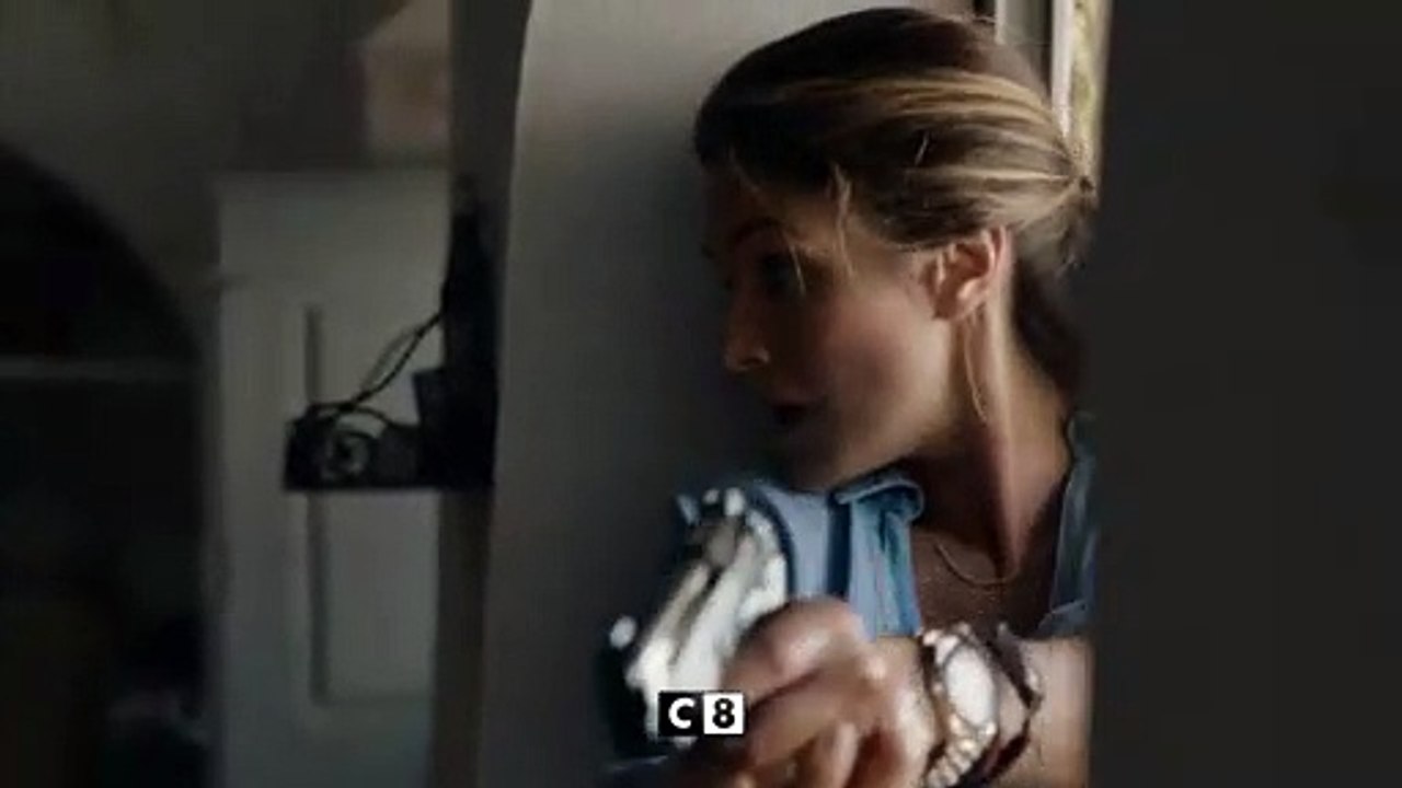 Les premières images de la mini-série "Les Ombres Rouges" lancée le mardi 12 mars en prime sur C8