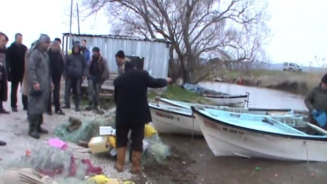 Manyas Gölü'nde Kaybolan Balıkçıyı Arama Çalışmaları - Balıkesir