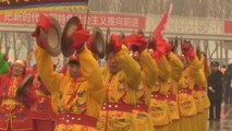Pekín dice adiós al Año Nuevo con un Festival de las Linternas bajo la nieve