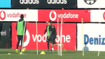 Beşiktaş, derbi hazırlıklarını sürdürdü