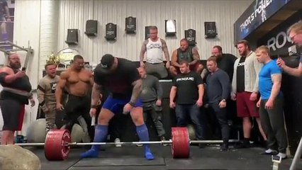 Montanha de “A Guerra dos Tronos” levanta 473kg!