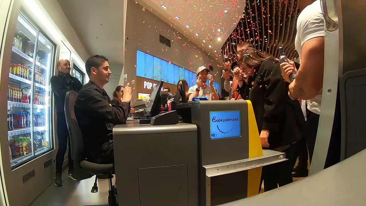 NICKY LARSON - HAPPENING : Actuellement au cinéma