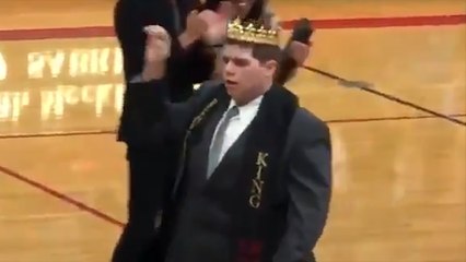 Student With Autism Crowned Homecoming King And His Reaction Is Everything