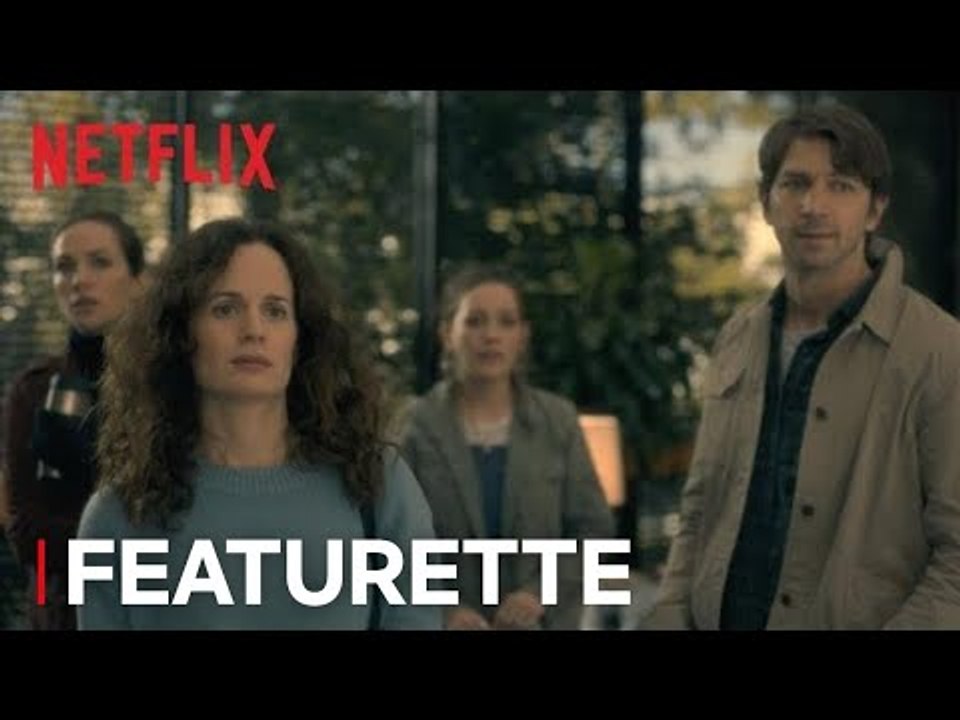 The Haunting of Hill House | Meet the Crains | Netflix