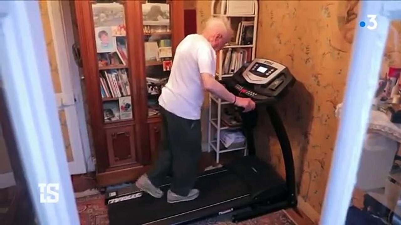 Jean-Paul Boudeville, le centenaire doyen des pongistes français