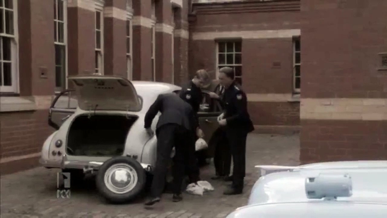 The Doctor Blake Mysteries S01E09 All That Glitters part 2/2