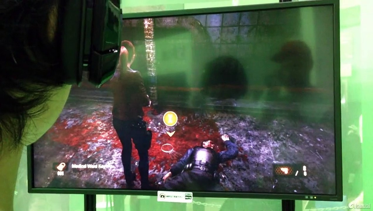 Jugando a Resident Evil Revelations 2 - Tokyo G...