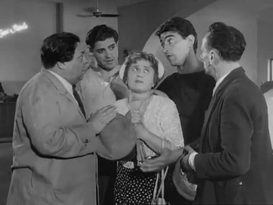 5 Poveri in Automobile (Film Completo -primo tempo) con Aldo Fabrizi, Eduardo e Titina De Filippo, Raimondo Vianello e Walter Chiari
