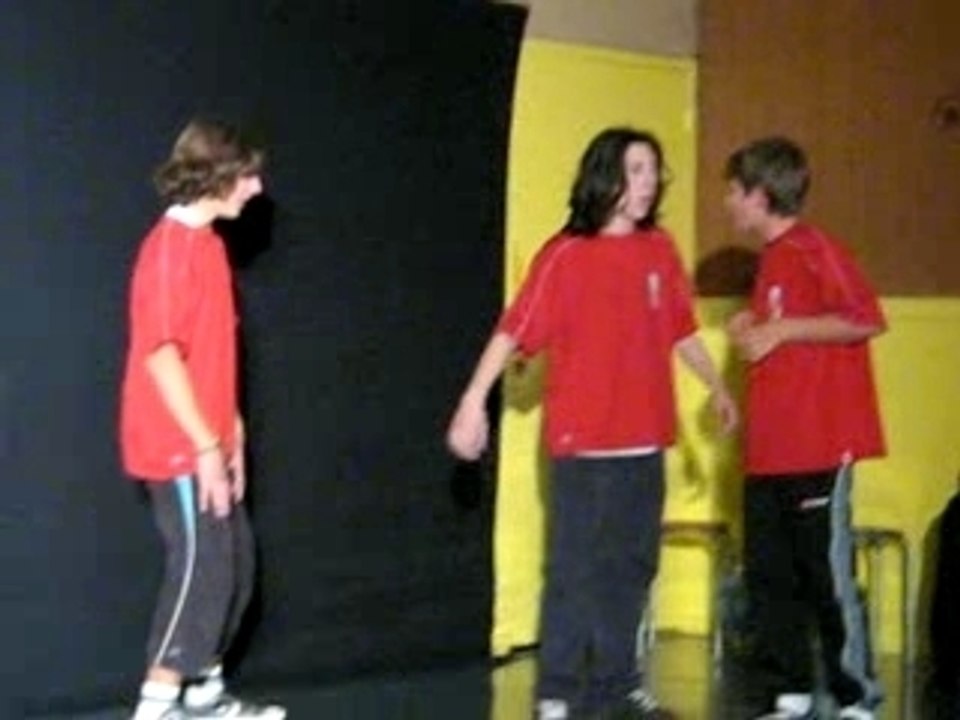 Dora et les bonbons perdus